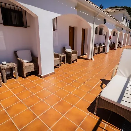 Отель Paloma Blanca Boutique (adults Only) 3*
